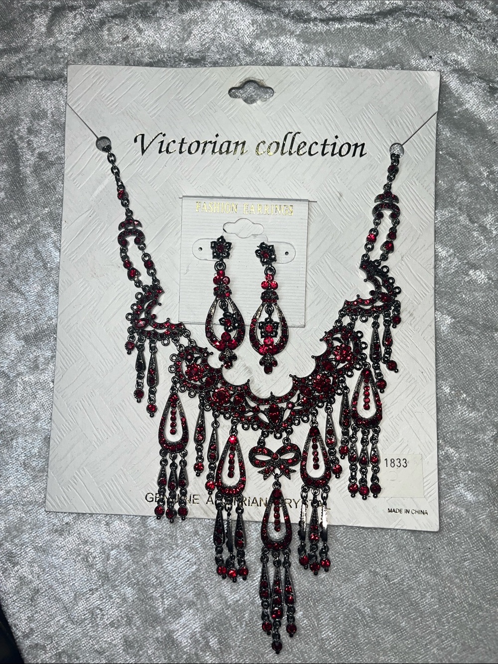 NWT Victorian Collection Ruby Red Crystal Gothic Statement Necklace Earrings Set